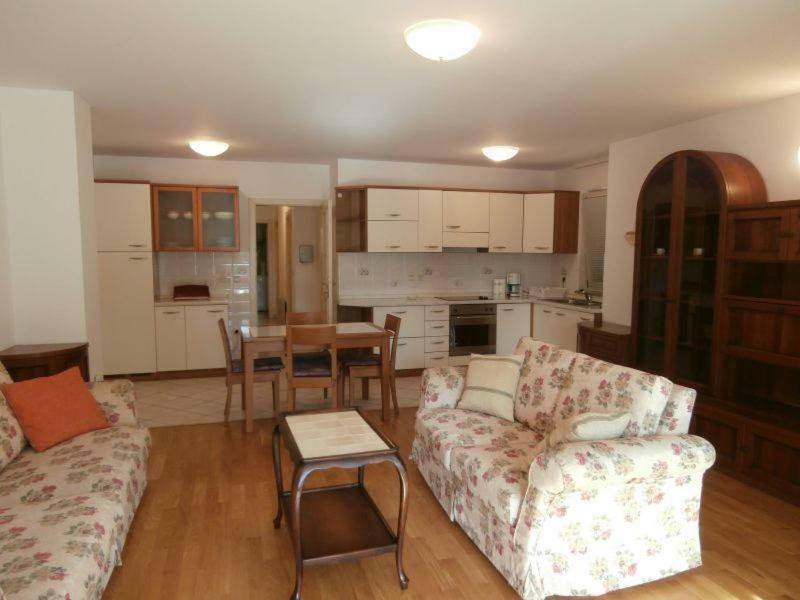 Miki Apartman Poreč Kültér fotó